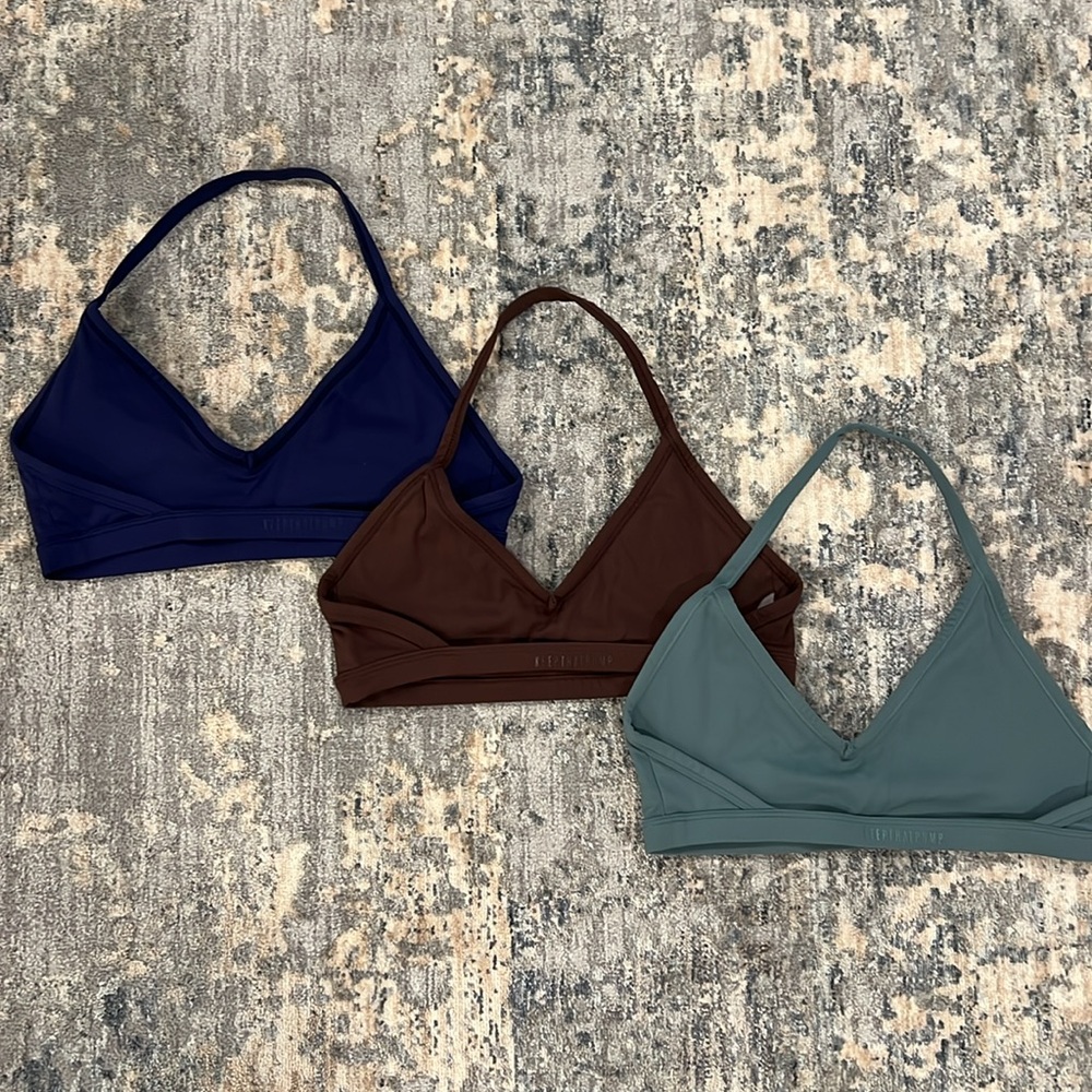 Keep That Pump sports bras - Picture 2 of 8